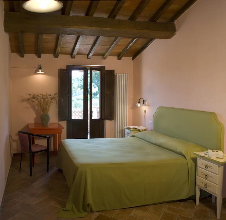 Borgo Le Capannelle Aparthotel Castel Ritaldi Kamer foto